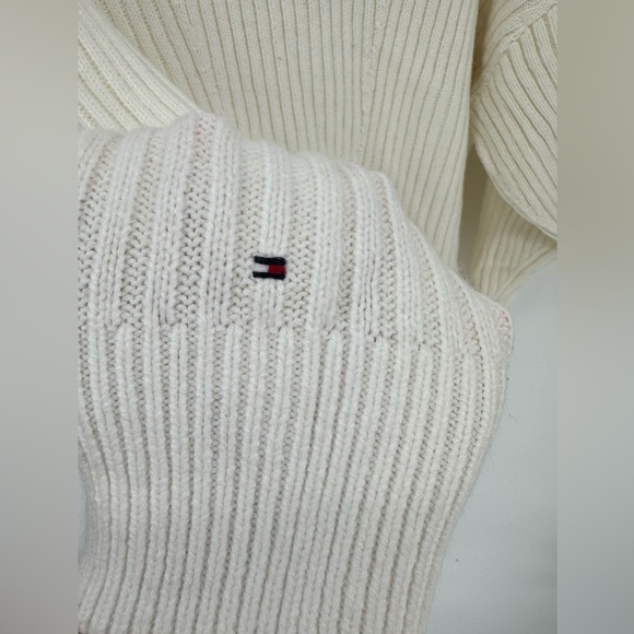 Tommy Hilfiger Women's Oversized White Cable Knit Sweater - Picture 5 of 12